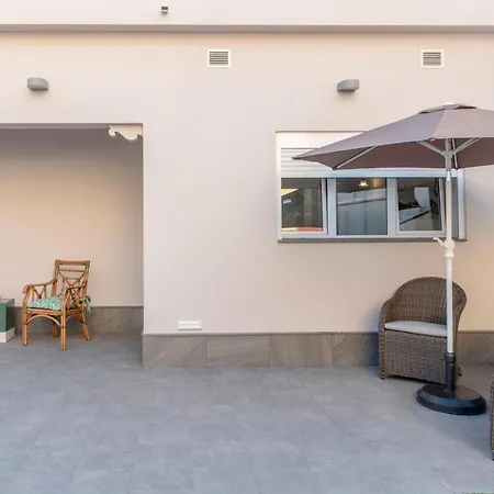 ホテル La Palmera Boutique 3*