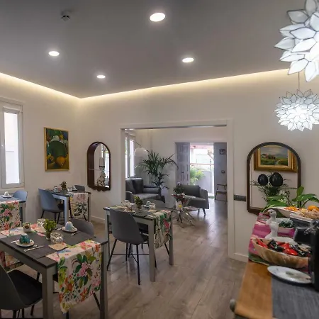 ホテル La Palmera Boutique
